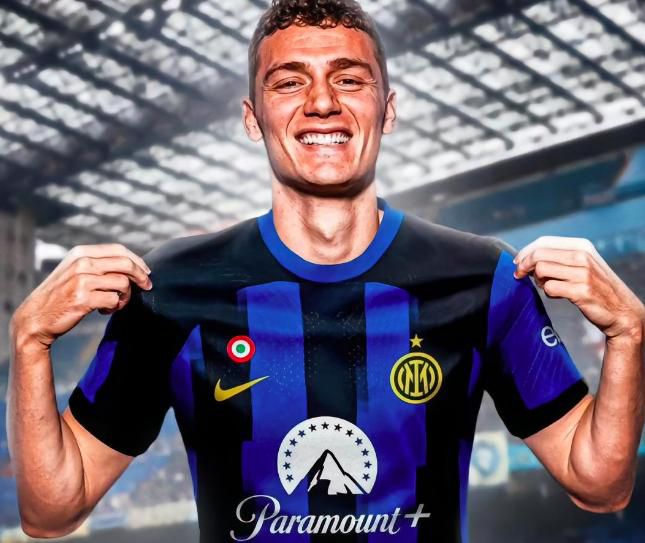 男的把女的操出水视频